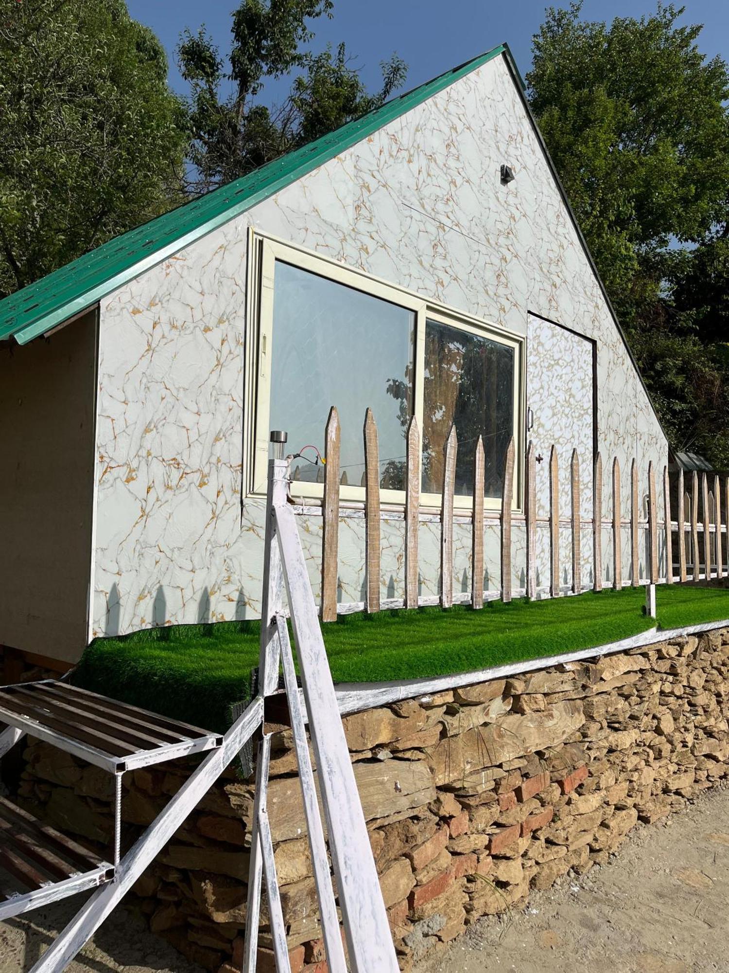 The Rare One'S Mukteshwar - Resort & Cafe Exteriér fotografie